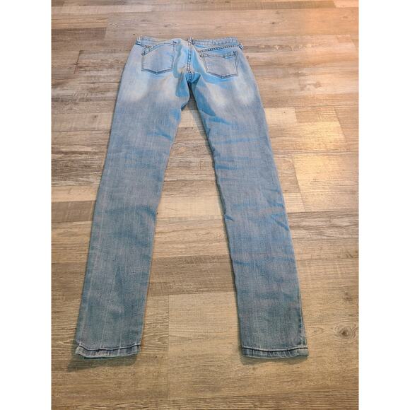 Decree size 3 juniors light wash skinny jeans - Picture 2 of 7
